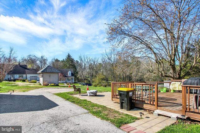 4 HILL ST, Hanover, PA 17331