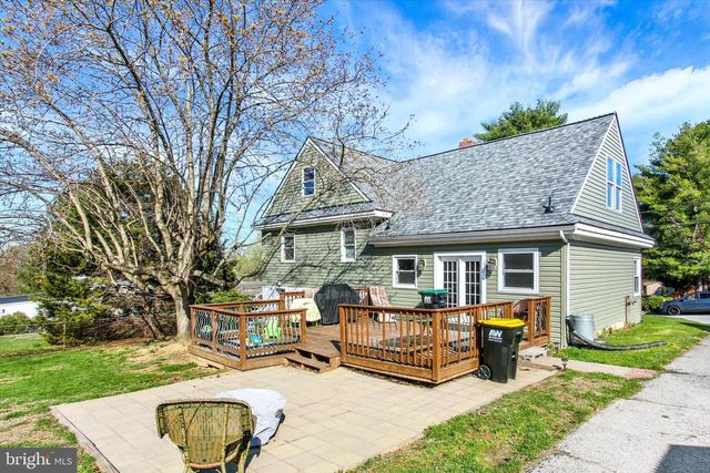 4 HILL ST, Hanover, PA 17331
