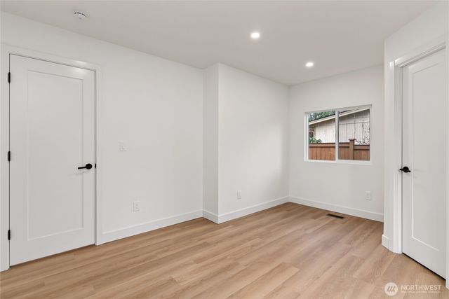 35851 12th Avenue SW, Federal Way, WA 98023