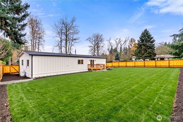 35851 12th Avenue SW, Federal Way, WA 98023