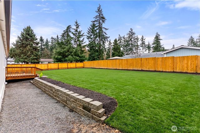 35851 12th Avenue SW, Federal Way, WA 98023