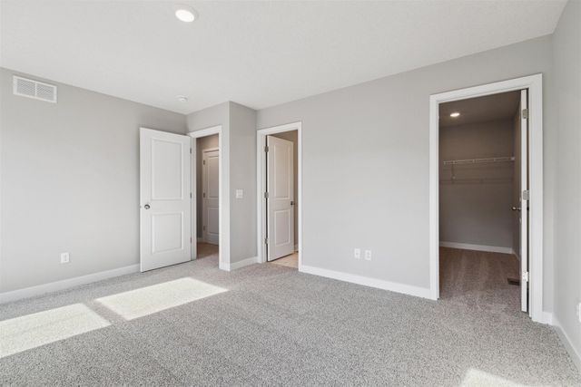 9840 Upper 89th Street S, Cottage Grove, MN 55016