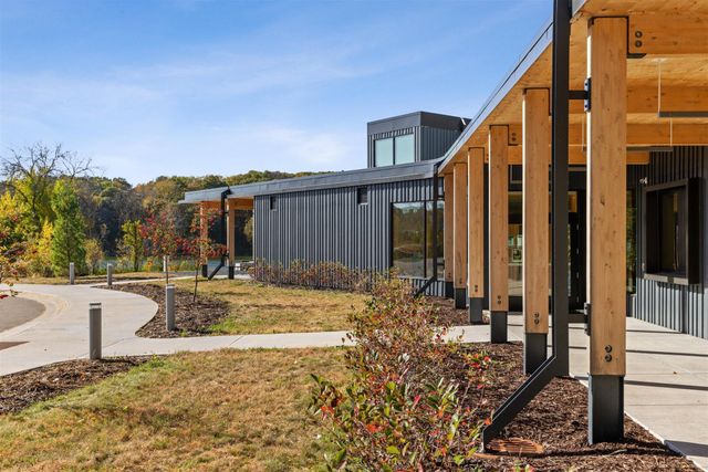 9840 Upper 89th Street S, Cottage Grove, MN 55016