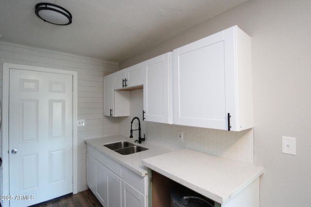 6044 N 21ST Avenue 4, Phoenix, AZ 85015