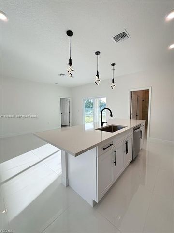 1422 Highland Ave, Lehigh Acres, FL 33972