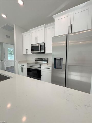 1422 Highland Ave, Lehigh Acres, FL 33972