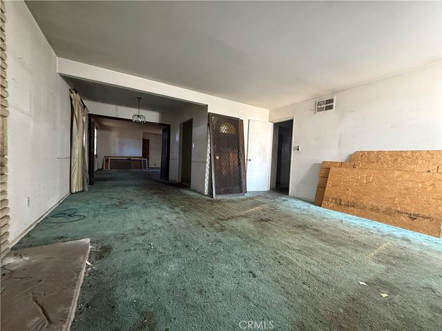 44352 Kirkland Avenue, Lancaster, CA 93535