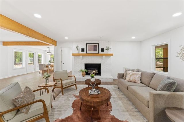 350 Pine Shadows, Dallas, GA 30157