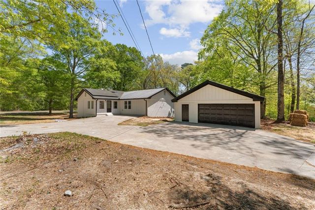 350 Pine Shadows, Dallas, GA 30157