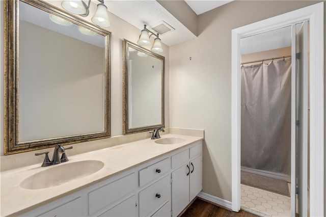 2004 Pine Needle E Drive, Mobile, AL 36609