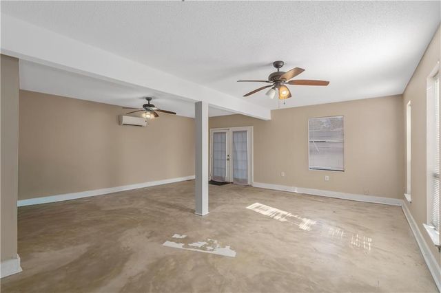 2004 Pine Needle E Drive, Mobile, AL 36609