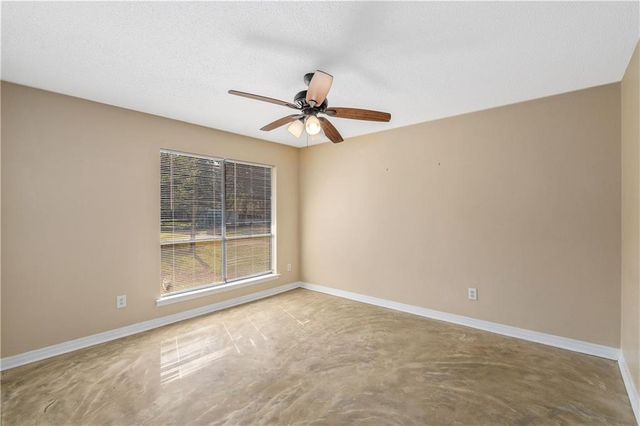 2004 Pine Needle E Drive, Mobile, AL 36609