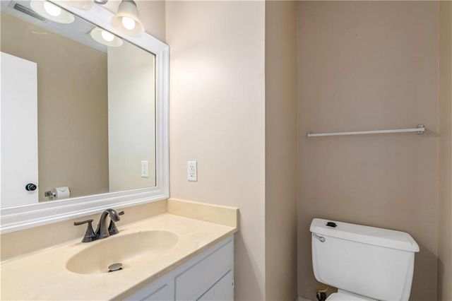 2004 Pine Needle E Drive, Mobile, AL 36609