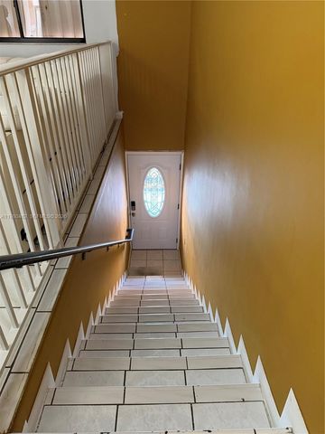 7792 W 29th Way 202, Hialeah, FL 33018