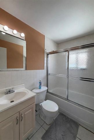 7792 W 29th Way 202, Hialeah, FL 33018