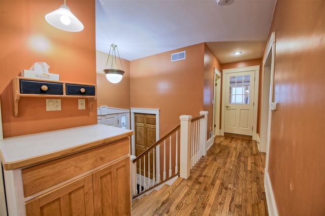 648 Sunset Lane, East Lansing, MI 48823