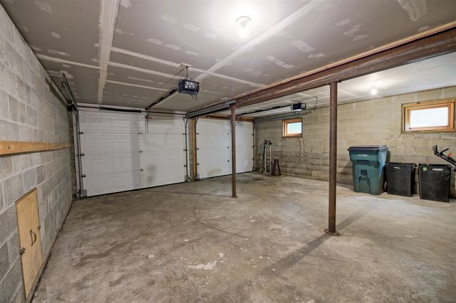 648 Sunset Lane, East Lansing, MI 48823