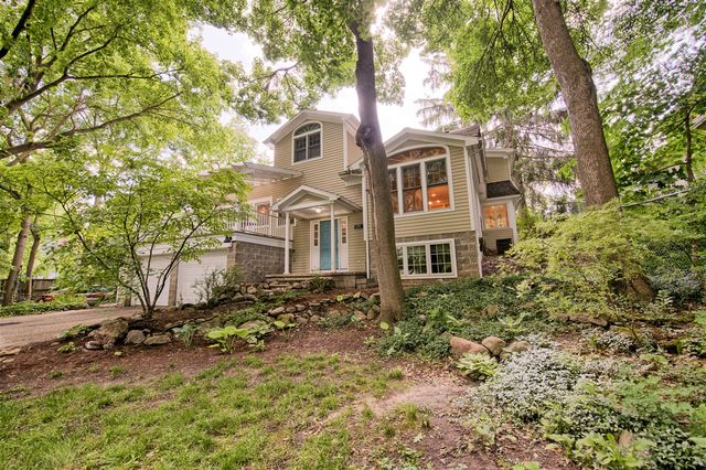 648 Sunset Lane, East Lansing, MI 48823