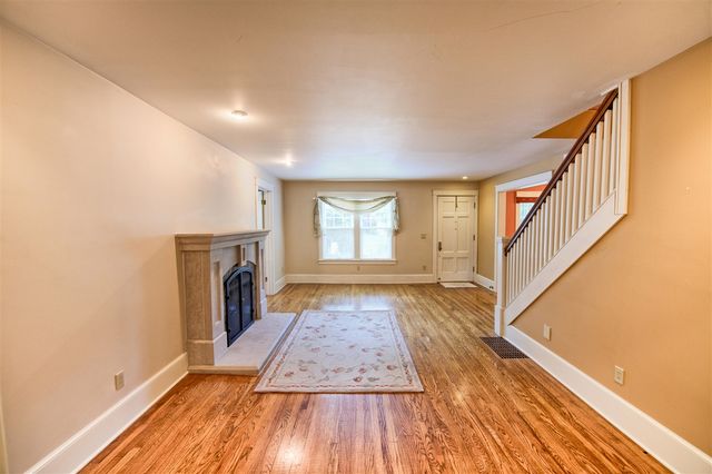 648 Sunset Lane, East Lansing, MI 48823