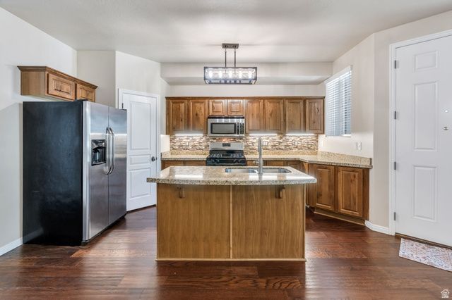 114 W 3240 N, Lehi, UT 84043