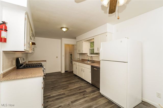 1702 Leighton Avenue, Akron, OH 44314