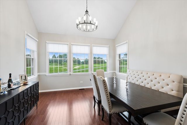 24 Tournament Drive S, Hawthorn Woods, IL 60047