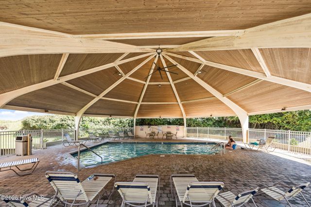 2000 New River Inlet Road 2206, N Topsail Beach, NC 28460