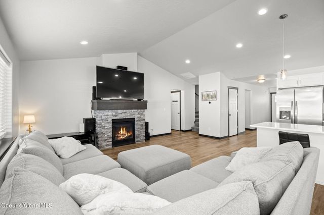 12676 N Krauss Cir, Rathdrum, ID 83858