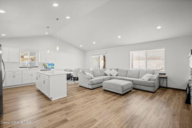 12676 N Krauss Cir, Rathdrum, ID 83858