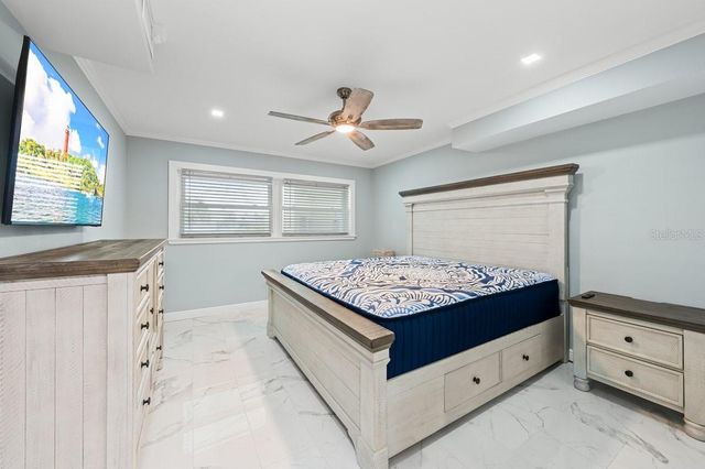 6061 2ND STREET E 45, St Petersburg, FL 33706