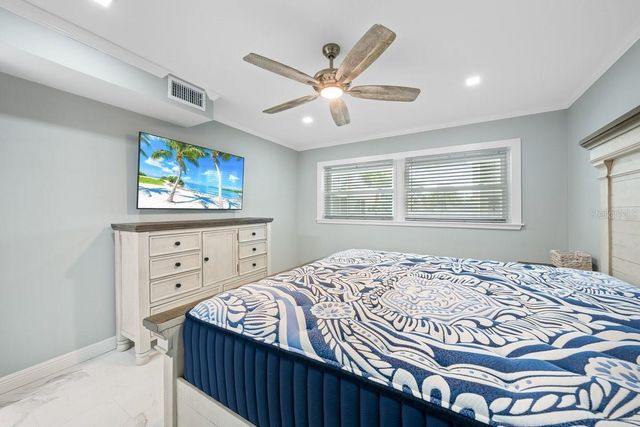 6061 2ND STREET E 45, St Petersburg, FL 33706