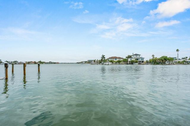 6061 2ND STREET E 45, St Petersburg, FL 33706