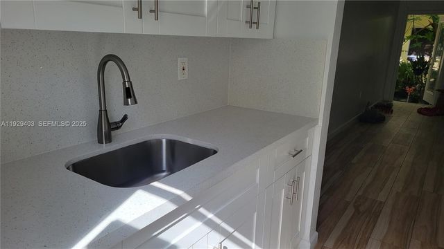 655 Meridian Ave 4, Miami Beach, FL 33139