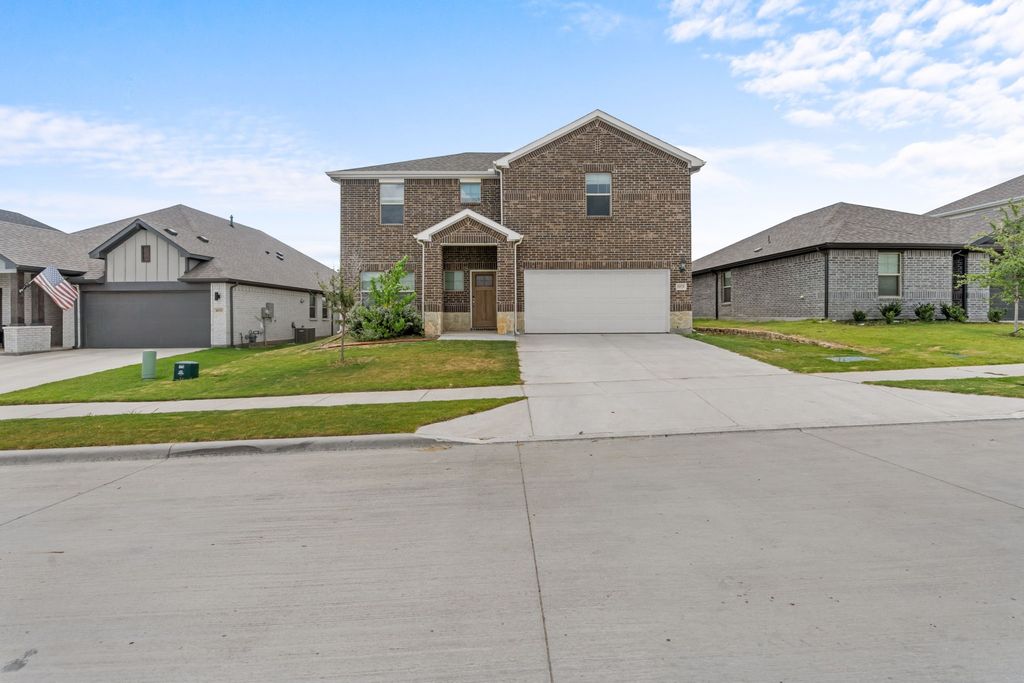 10529 Tuxinaw Trail, Fort Worth, TX 76179