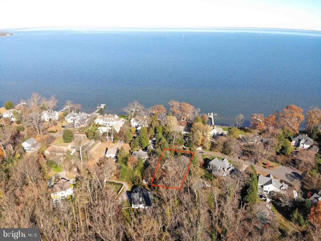 Image 7 of property listing at 1546 SHIPSVIEW RD, Annapolis, MD 21409