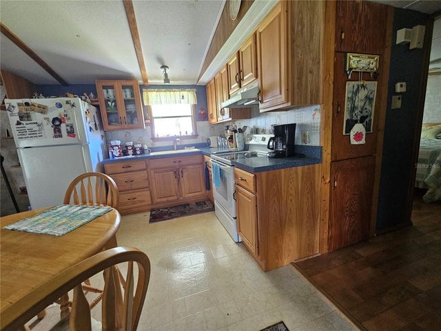 2144 LOIS BOULEVARD, Lake Alfred, FL 33850