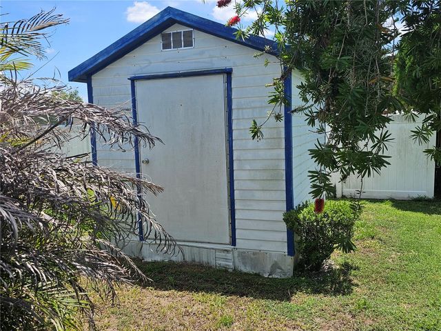2144 LOIS BOULEVARD, Lake Alfred, FL 33850