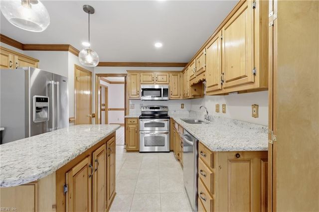146 North Point BLVD, Moyock, NC 27958