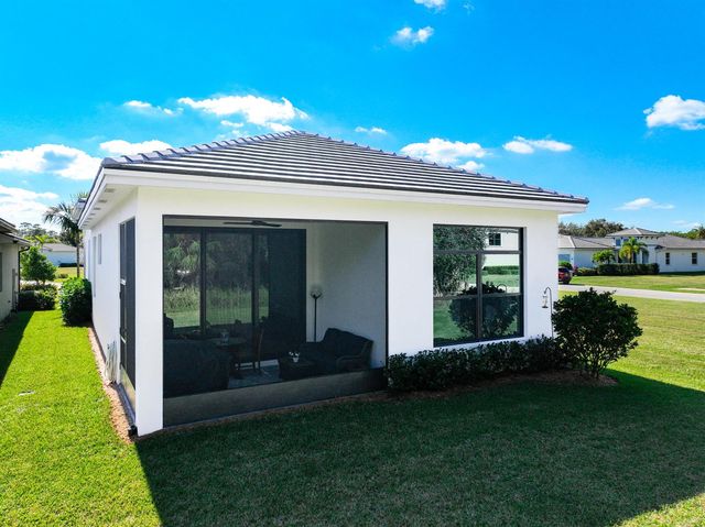 108 SE Strada Cervaro, Port St. Lucie, FL 34952