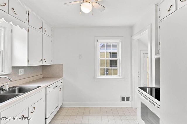 4031 Springhill Rd, Louisville, KY 40207