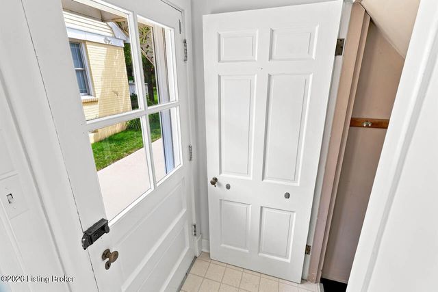 4031 Springhill Rd, Louisville, KY 40207