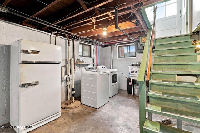 4031 Springhill Rd, Louisville, KY 40207