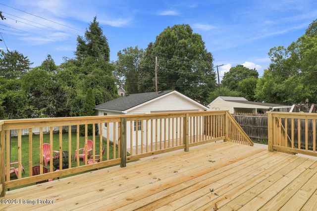 4031 Springhill Rd, Louisville, KY 40207