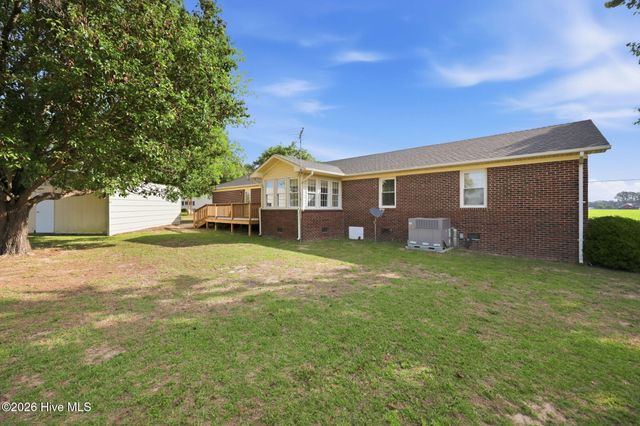 132 Jesse T Bryan Road, Kinston, NC 28504