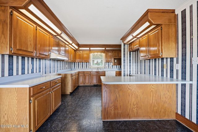 132 Jesse T Bryan Road, Kinston, NC 28504