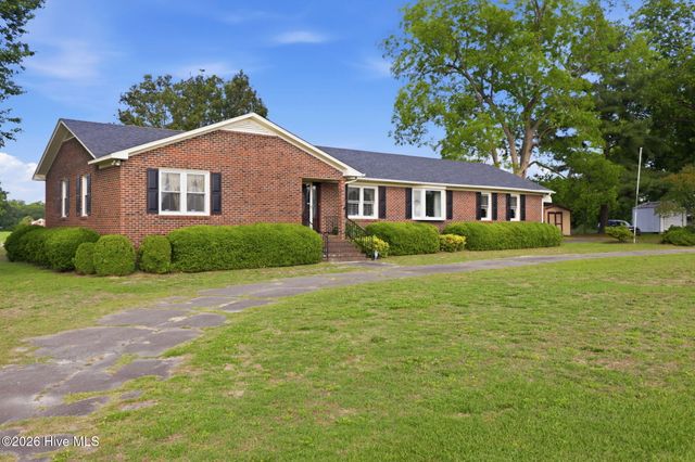 132 Jesse T Bryan Road, Kinston, NC 28504