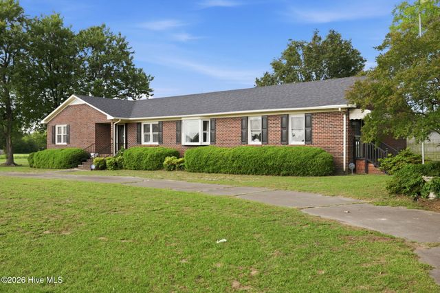 132 Jesse T Bryan Road, Kinston, NC 28504