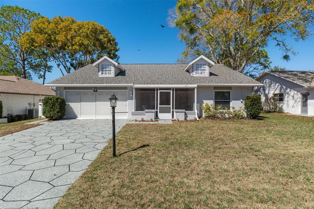 Image 1 of property listing at 6282 DARIEN WAY, Spring Hill, FL 34606