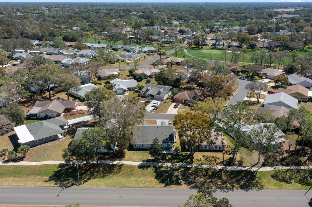 Image 2 of property listing at 6282 DARIEN WAY, Spring Hill, FL 34606