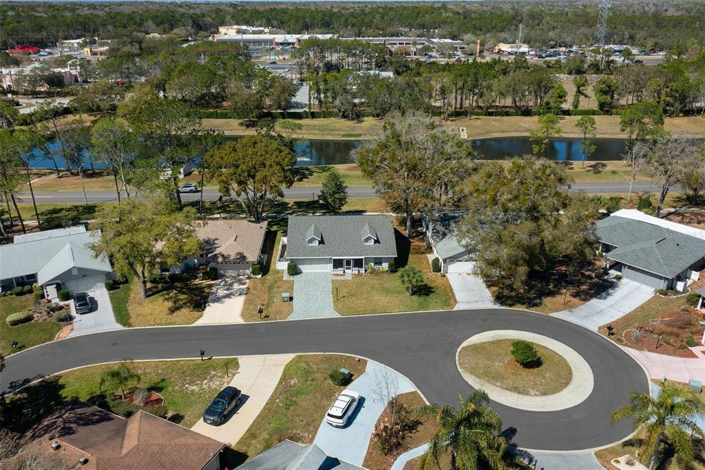 Image 4 of property listing at 6282 DARIEN WAY, Spring Hill, FL 34606